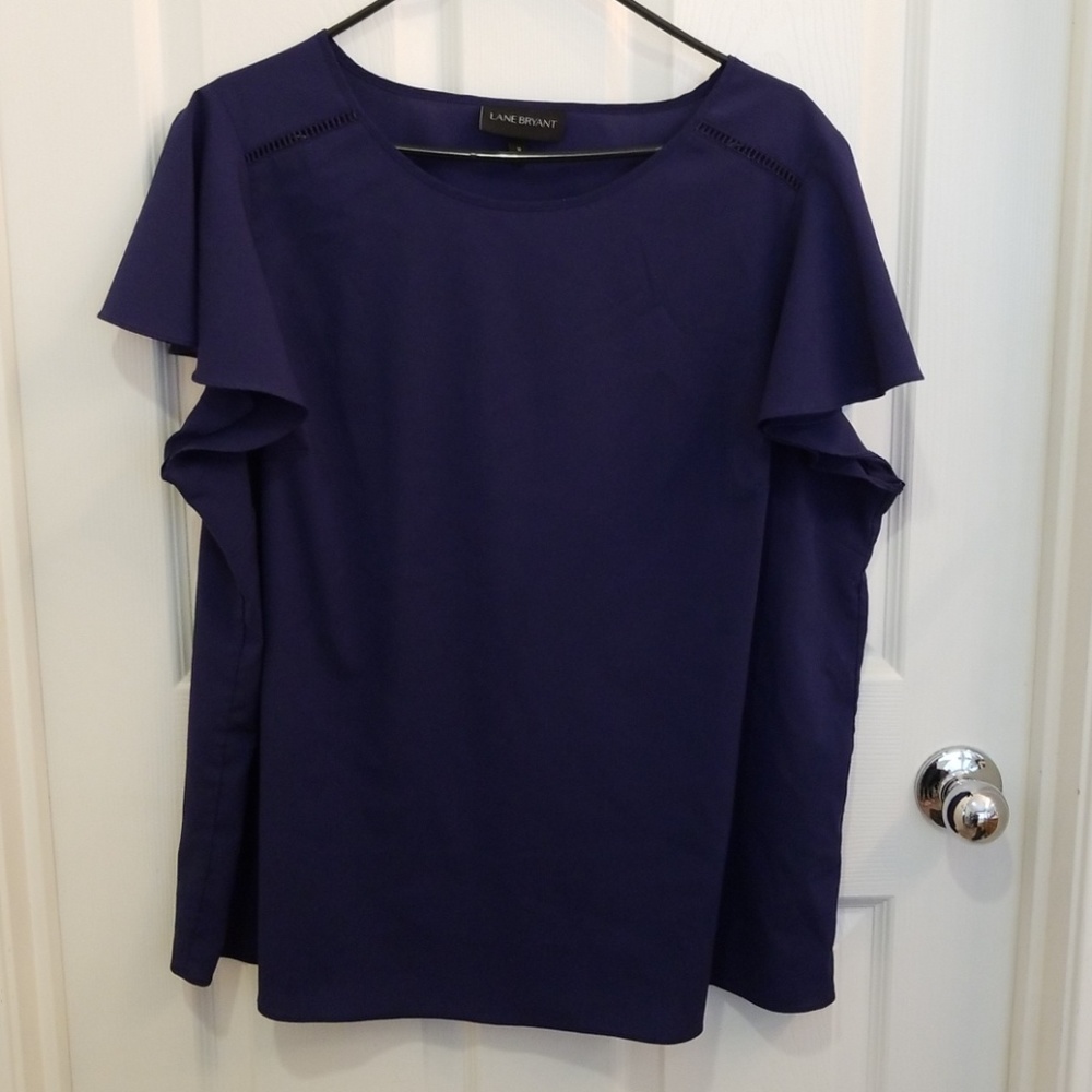 Flutter sleeve top